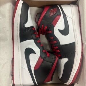 Air Jordan 1 Mid 'Gym Red Black Toe' Sneakers Shoes DQ8426-106 Mens Size 13 Nike